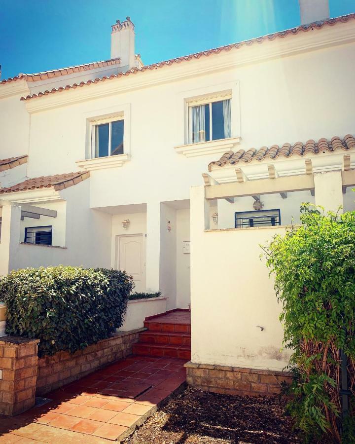Fantastic 3-Bedroom Holiday Home Including Tennis And Pool Near Golf Course El Portil Exteriör bild